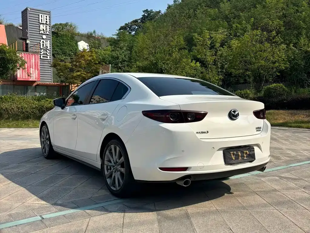 Mazda 3 Axela — фото 5