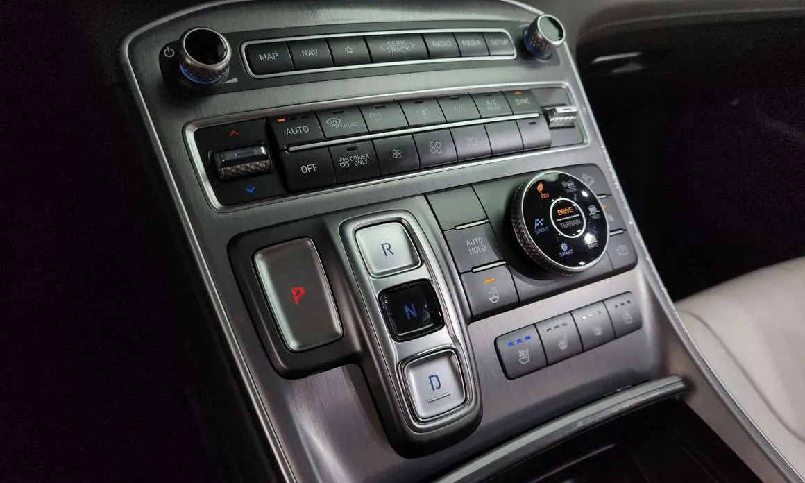 Hyundai Santafe — фото 8