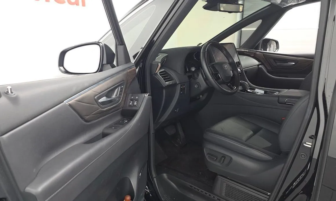 Toyota Alphard — фото 7