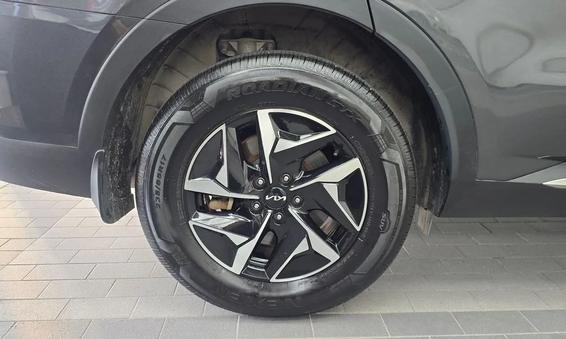 Kia Sorento — фото 6