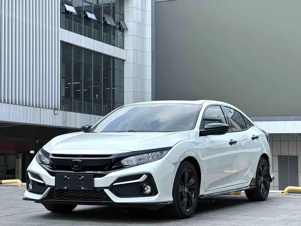 Honda Civic — фото 1