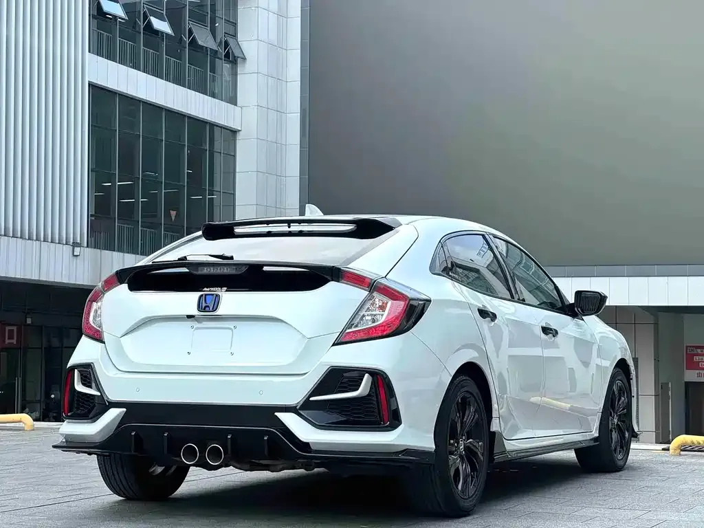Honda Civic — фото 8