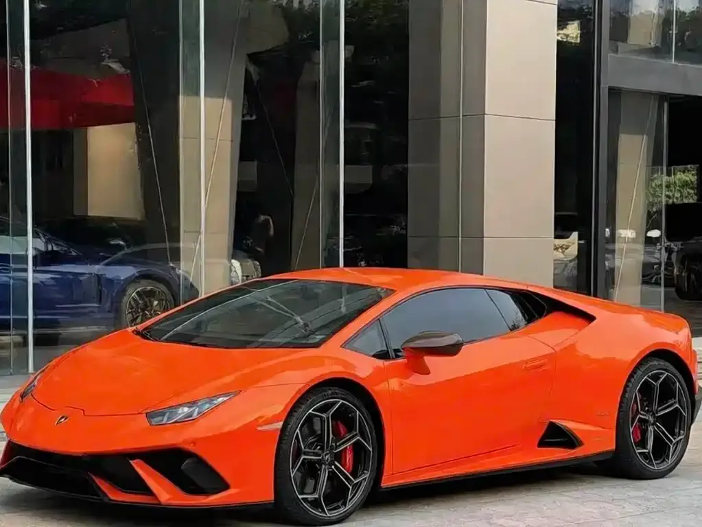 Lamborghini Huracan — фото 1