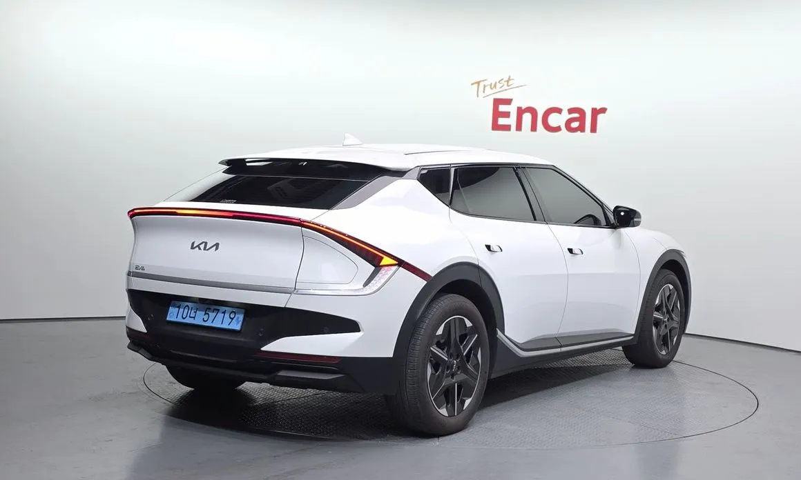 Kia EV6 — фото 4