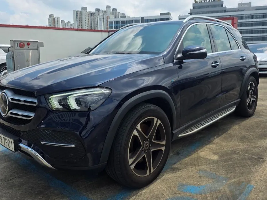 Mercedes-Benz GLE-Class — фото 1