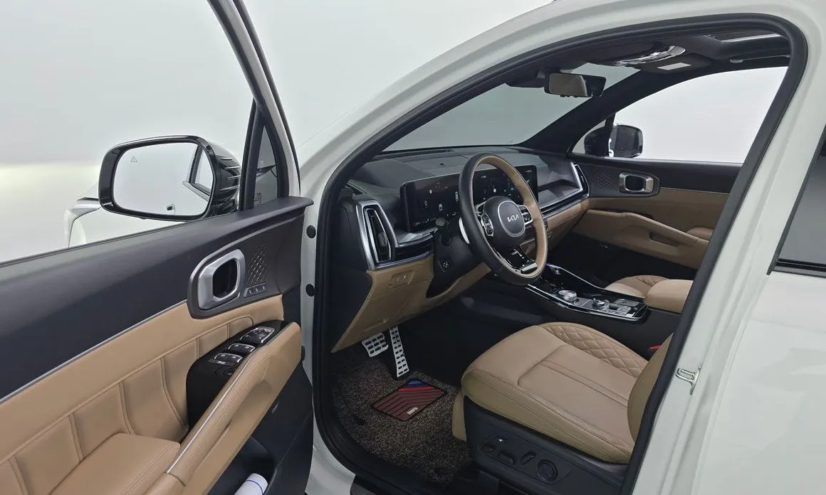 Kia Sorento — фото 6