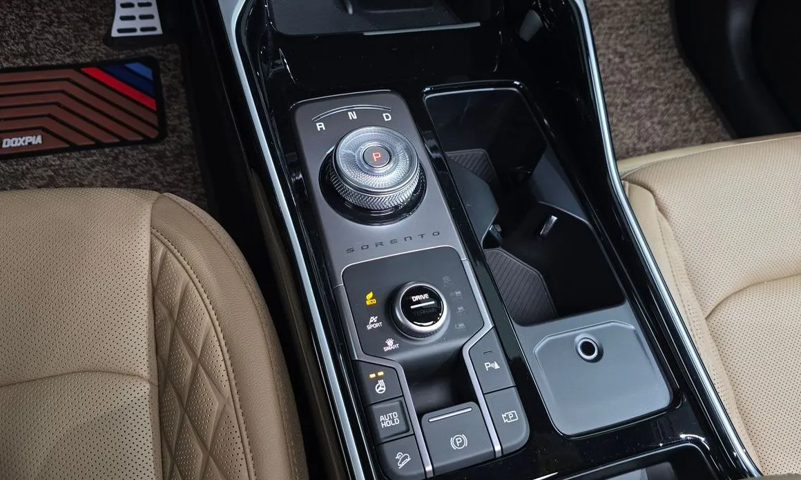 Kia Sorento — фото 9