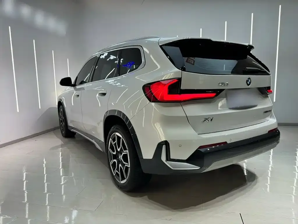 BMW X1 — фото 3