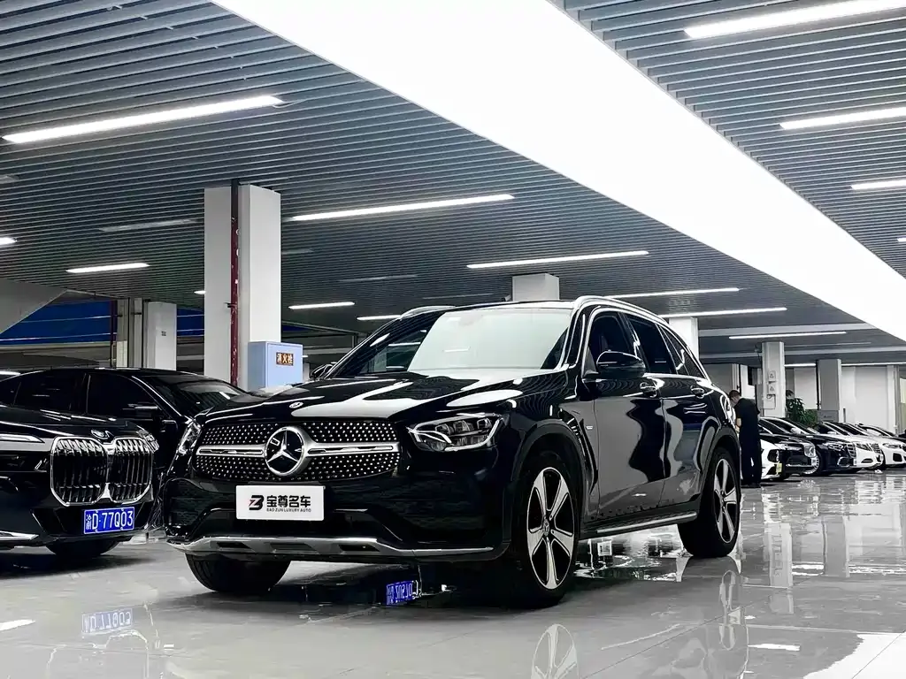 Mercedes-Benz GLC — фото 1