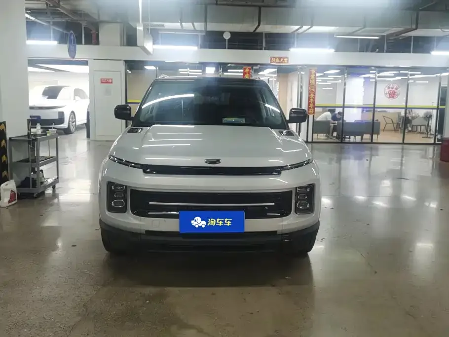 Geely Icon — фото 8