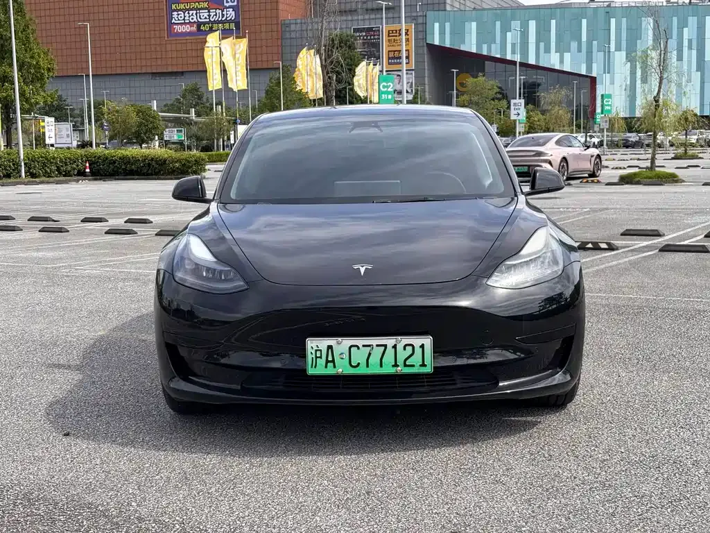 Tesla Model 3 — фото 7