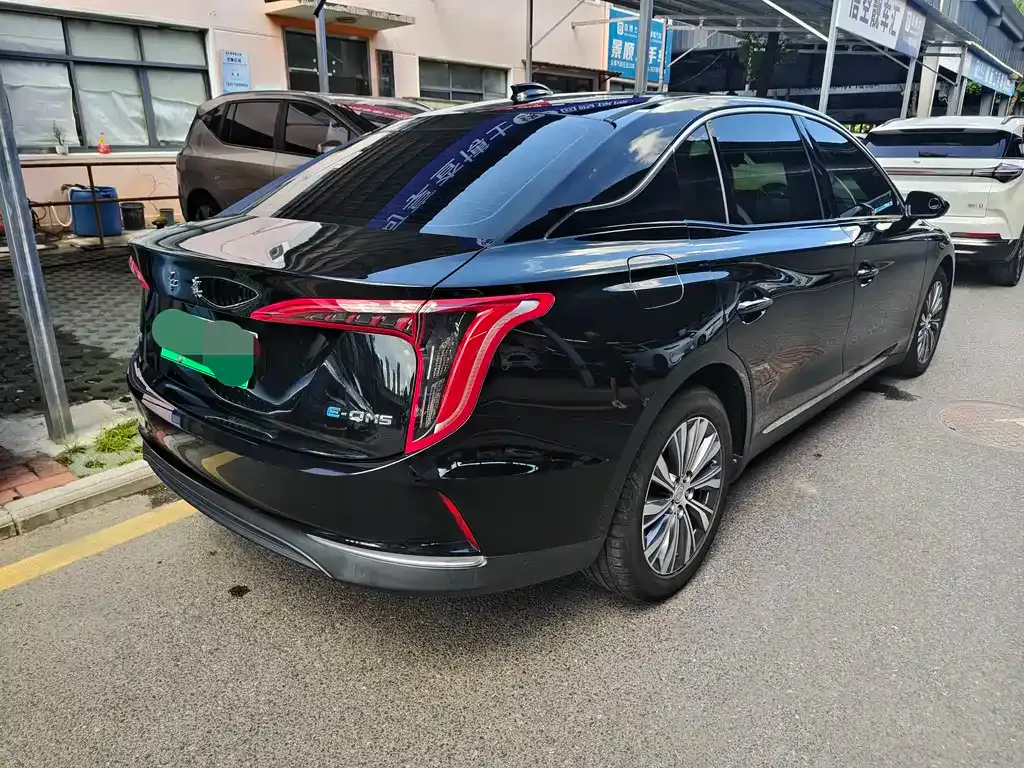 Hongqi E-QM5 — фото 10