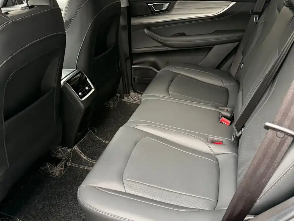 Chery Tiggo 8 PLUS — фото 2
