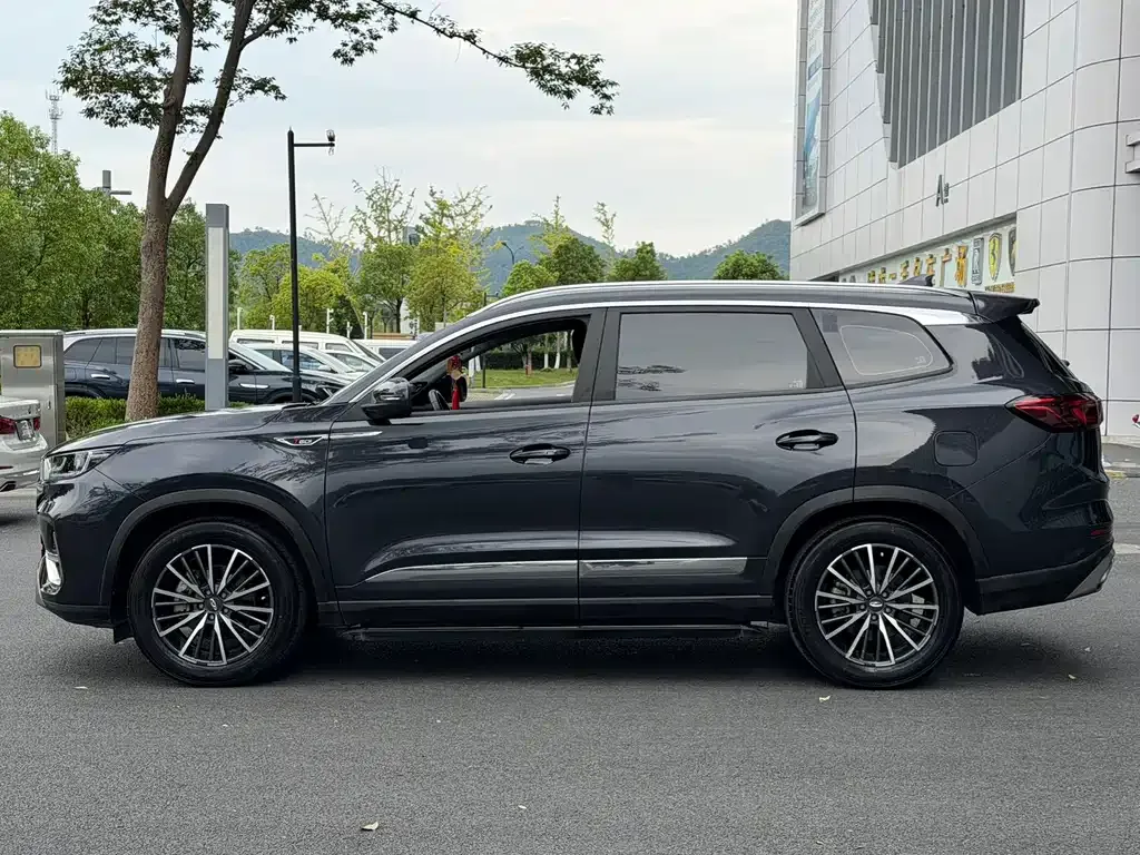 Chery Tiggo 8 PLUS — фото 6