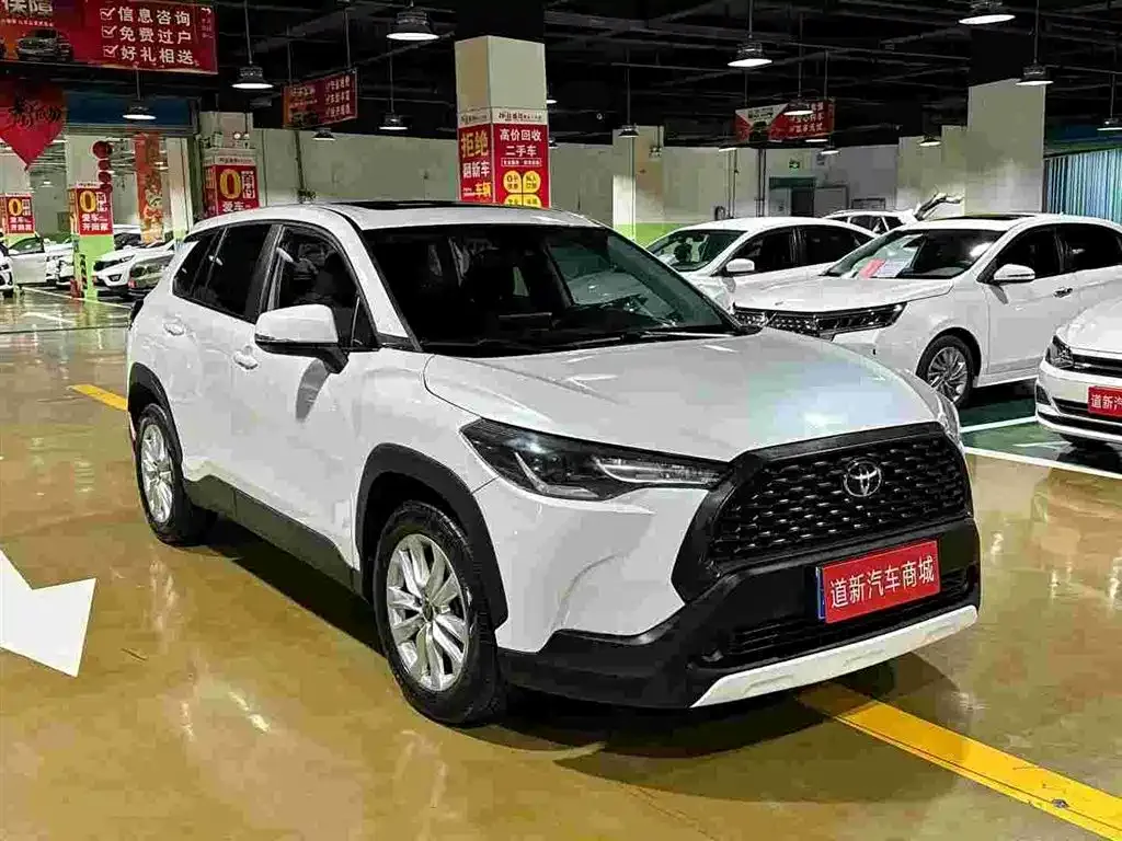 Toyota Corolla Cross — фото 7