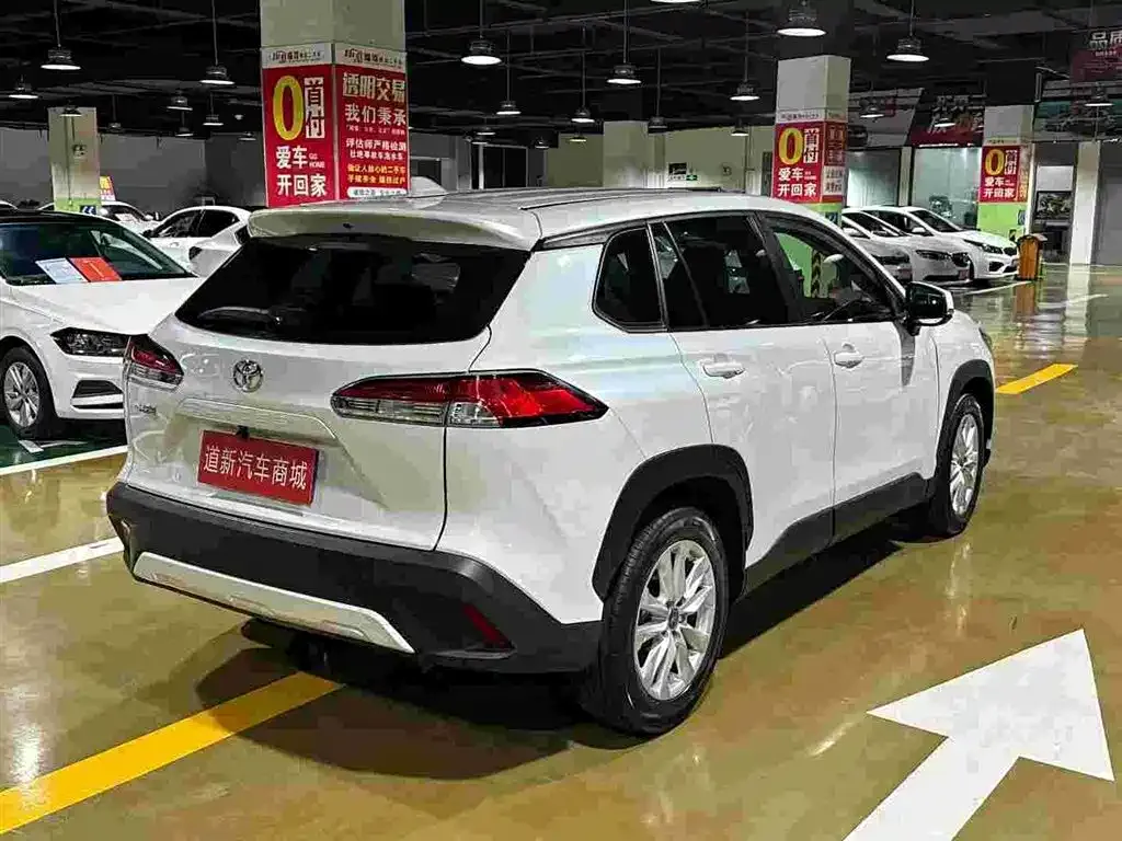 Toyota Corolla Cross — фото 6