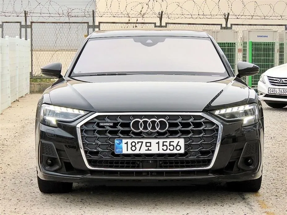 Audi A8 — фото 4