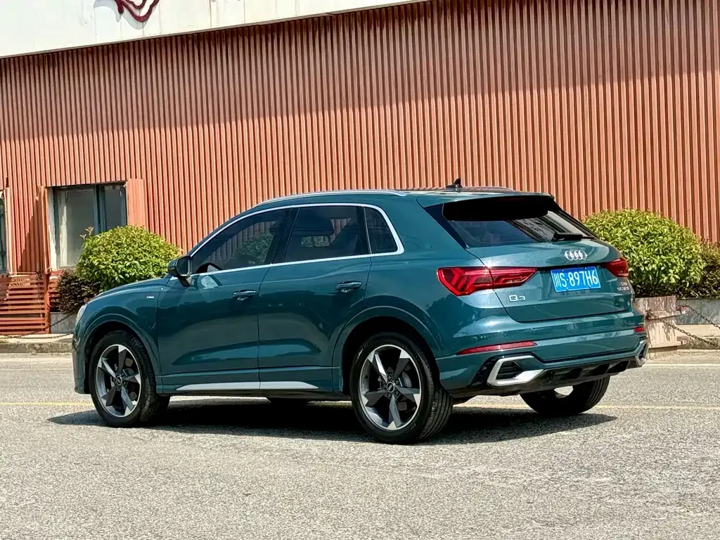 Audi Q3 — фото 9