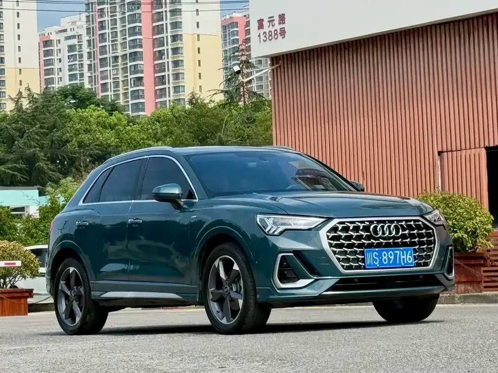 Audi Q3 — фото 3