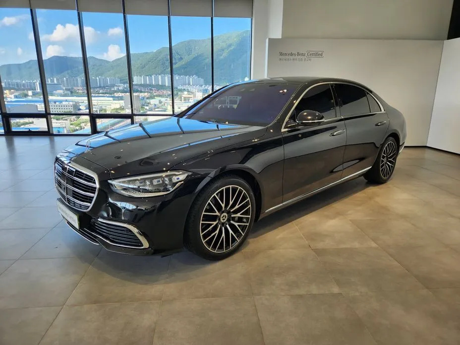 Mercedes-Benz S-Class — фото 1