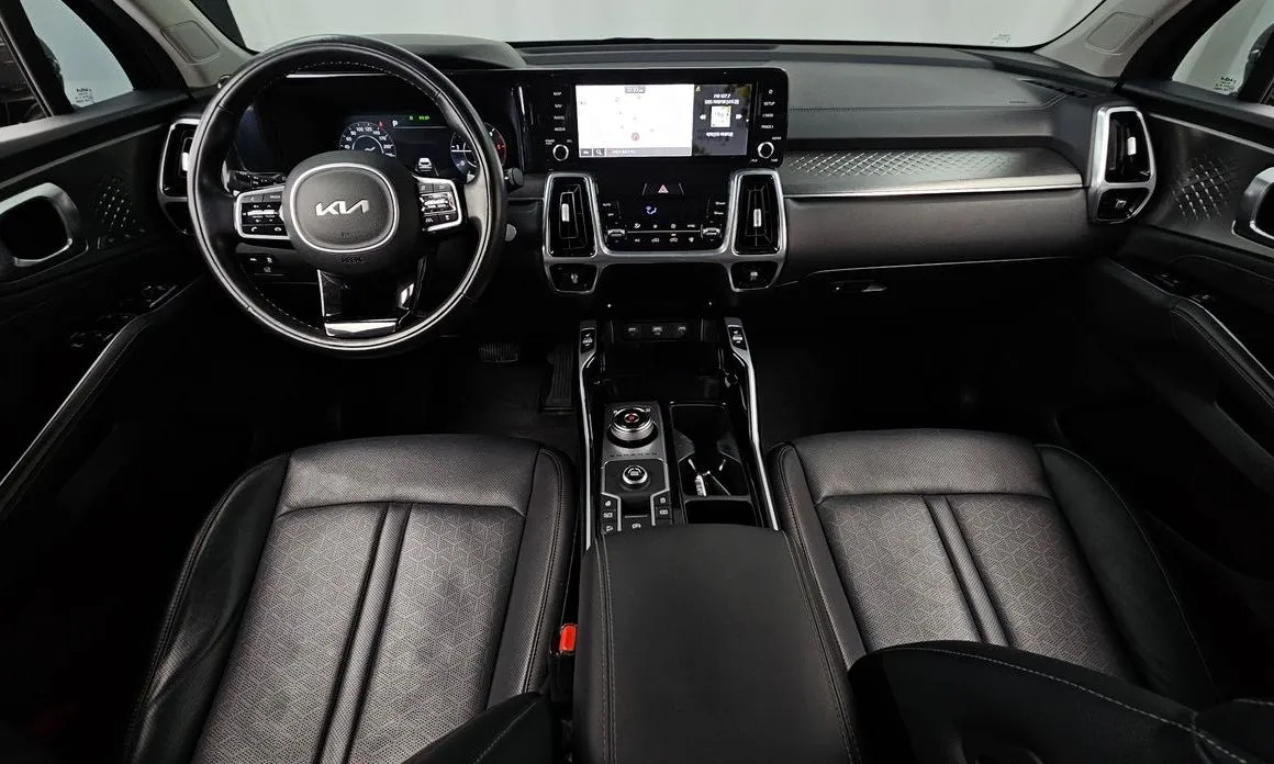 Kia Sorento — фото 7