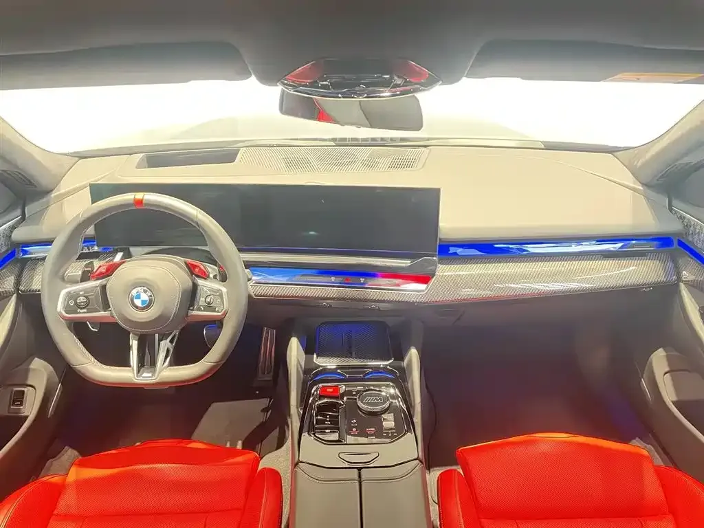 BMW M5 New Energy — фото 4