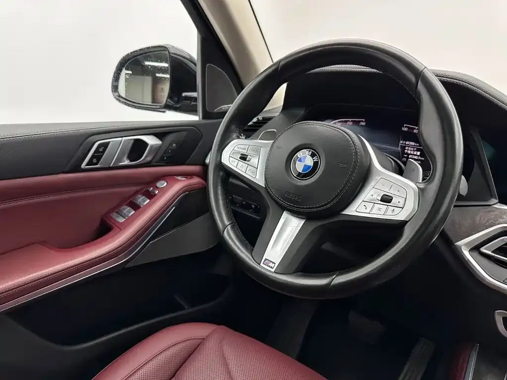 BMW X5 — фото 10