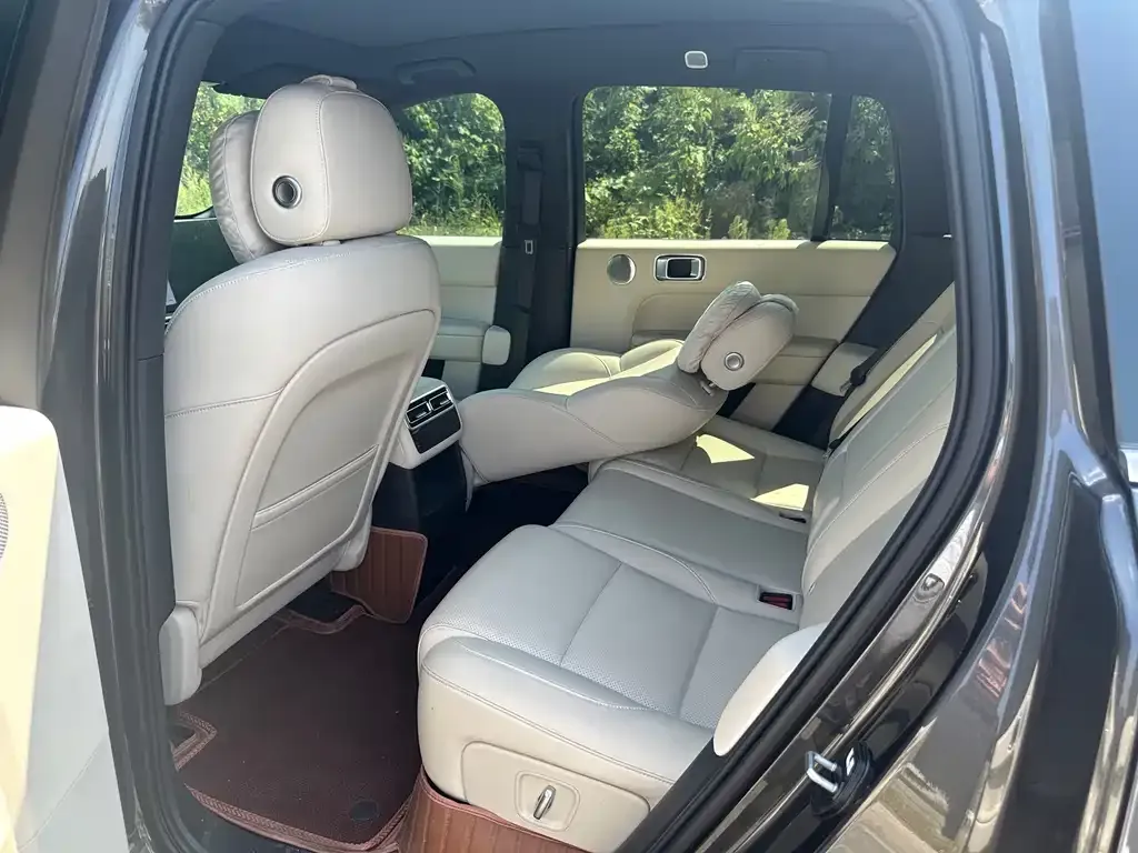 Li Auto L6 — фото 2