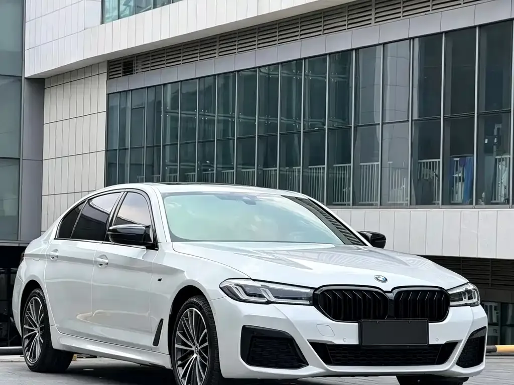 BMW 5 Series — фото 2