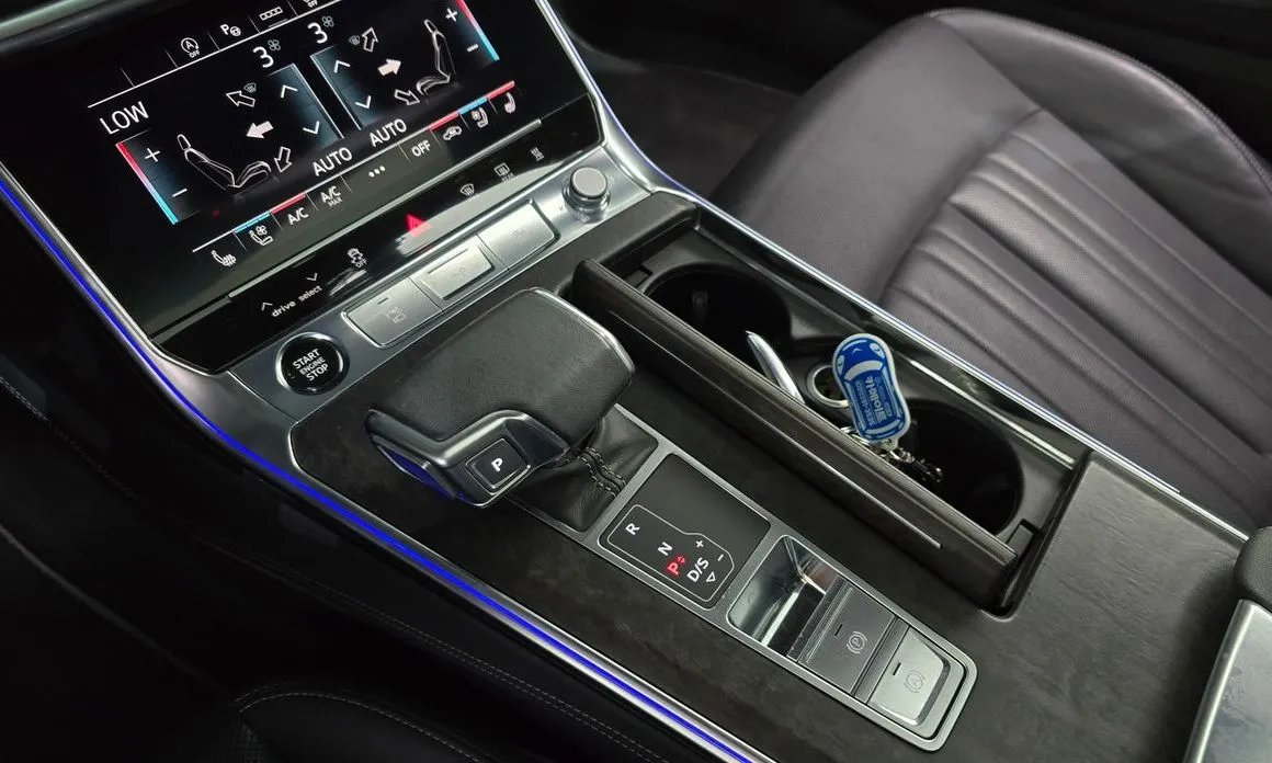 Audi A6 — фото 10