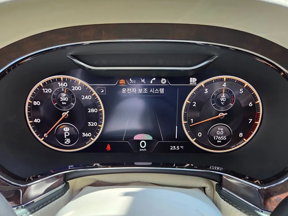 Bentley Flying Spur — фото 3