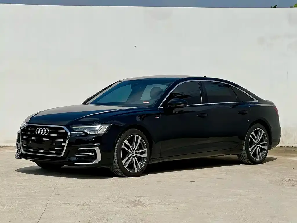 Audi A6L — фото 1