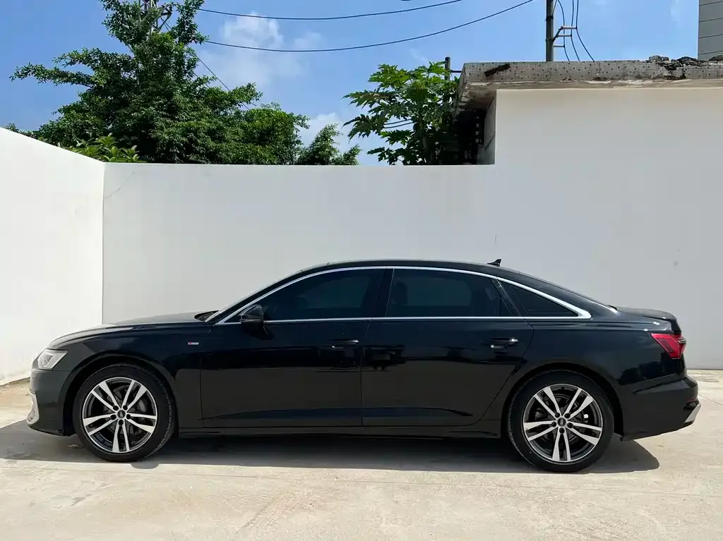 Audi A6L — фото 5