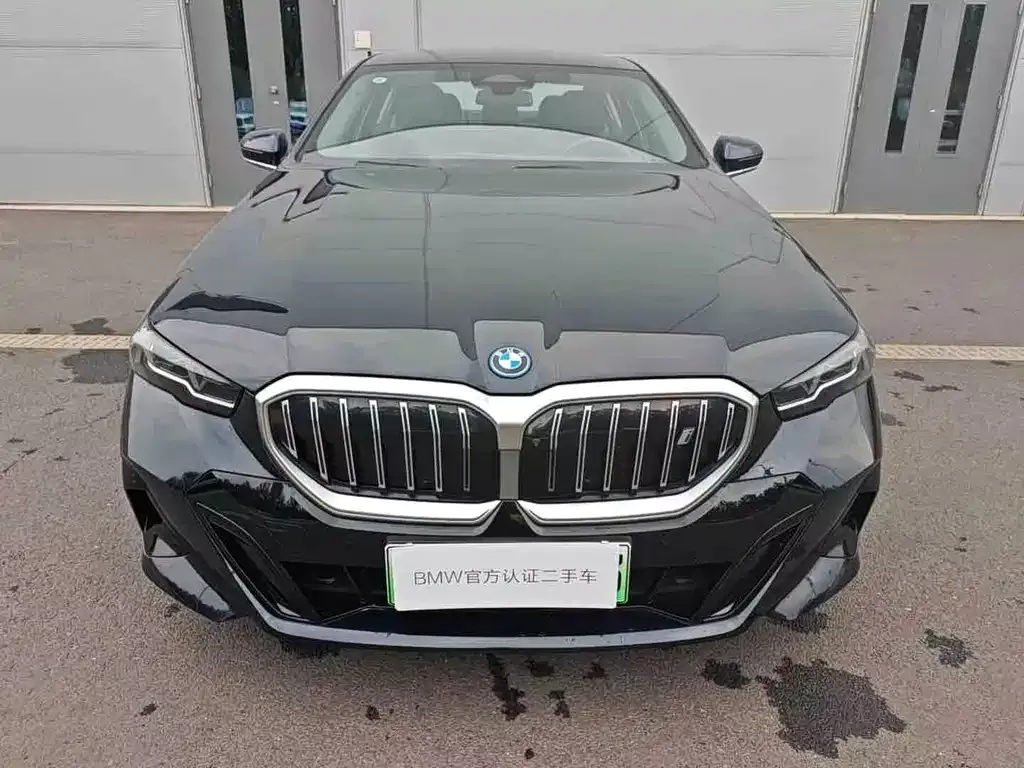 BMW i5 — фото 3