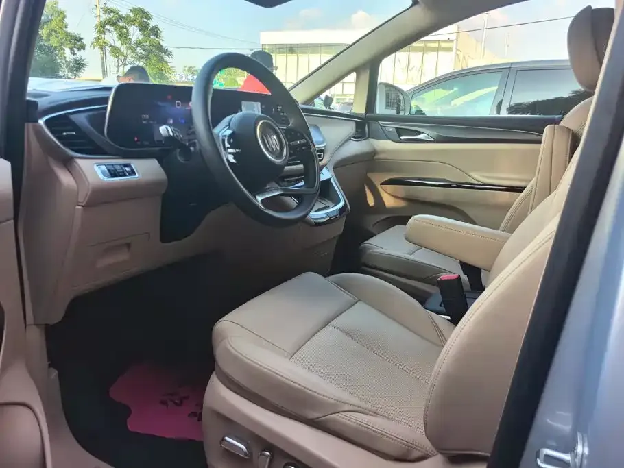 Buick GL8 Hybrid — фото 6