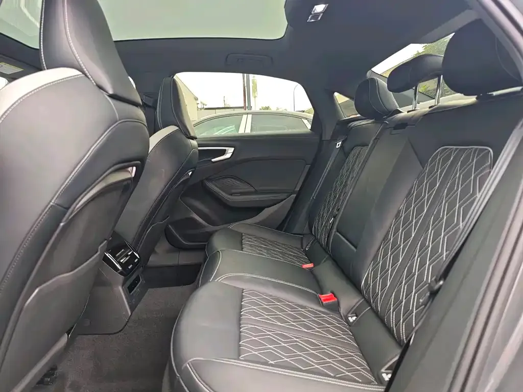 Audi A5L Sportback — фото 3