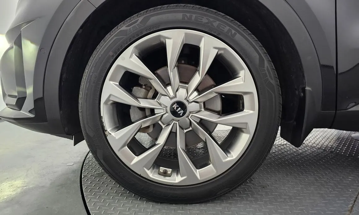 Kia Sorento — фото 8