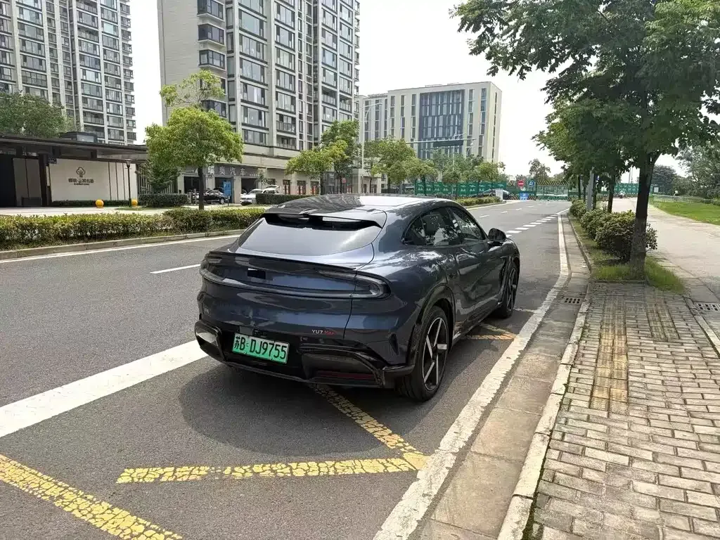 Xiaomi YU7 — фото 9