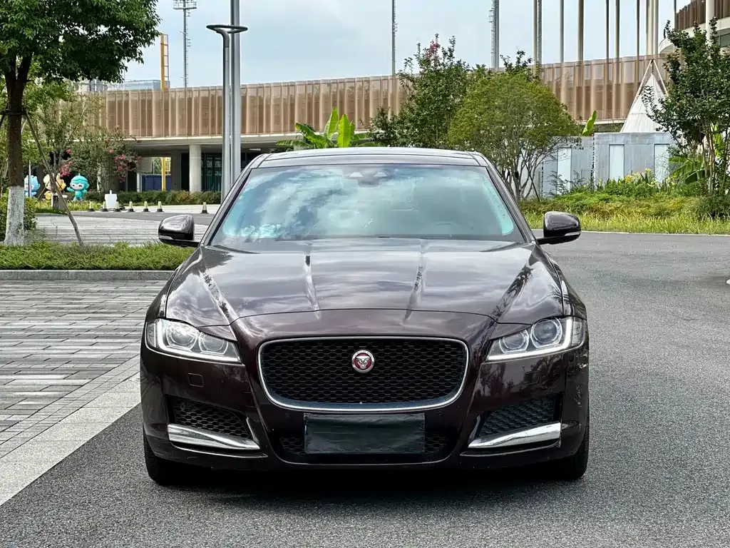 Jaguar XFL — фото 5