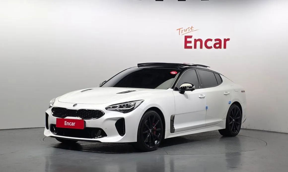 Kia Stinger — фото 1