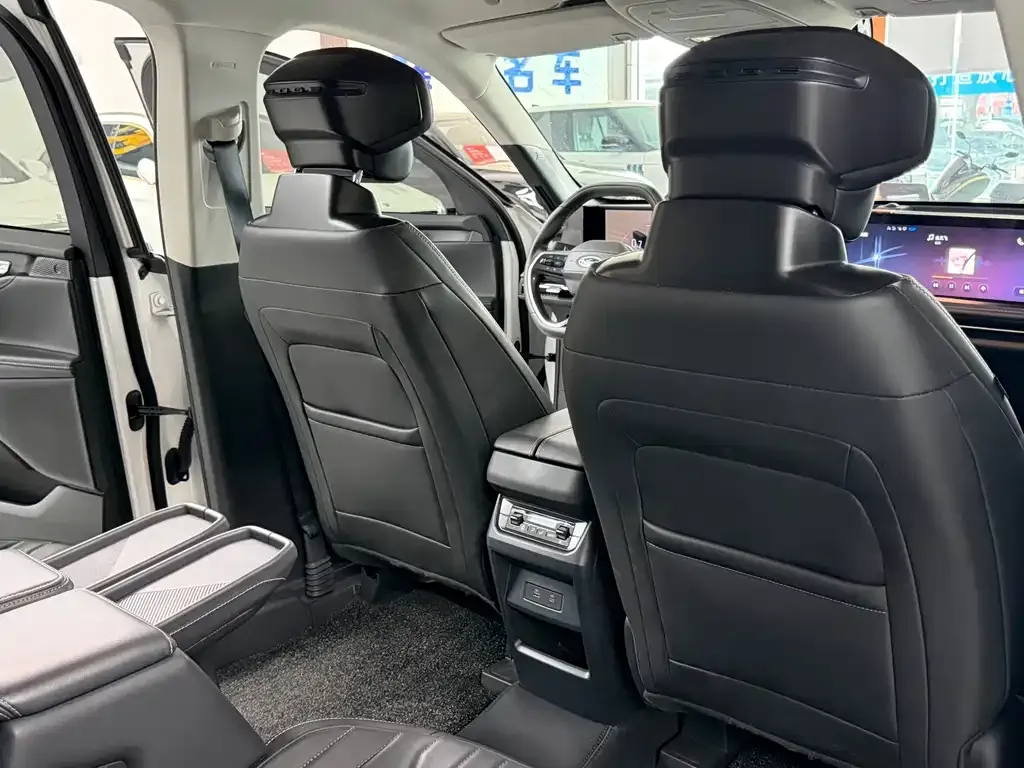 Ford Edge — фото 4
