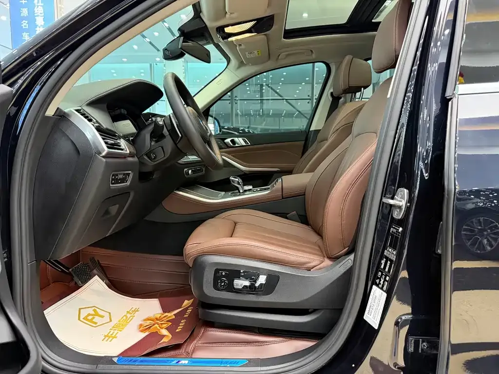 BMW X5 (Import) — фото 6