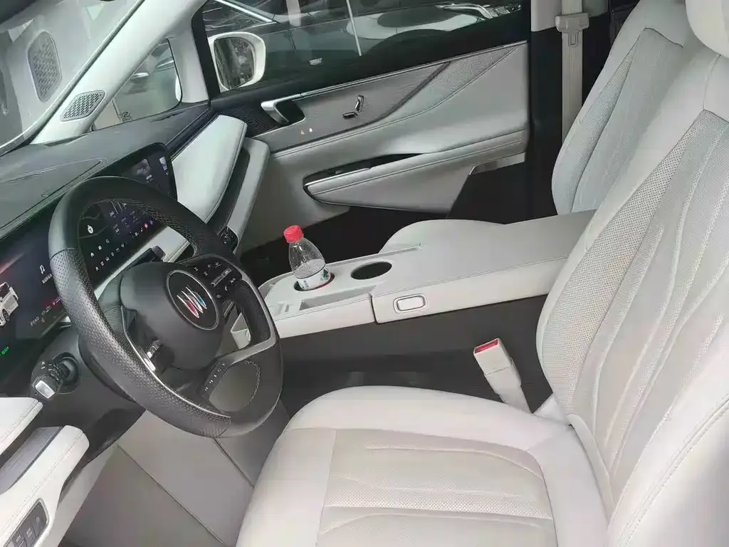 Buick GL8 Hybrid — фото 5