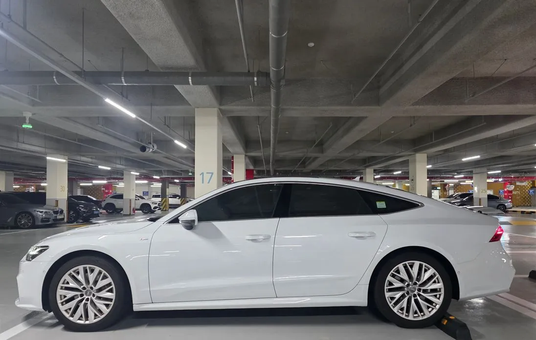 Audi A7 — фото 10