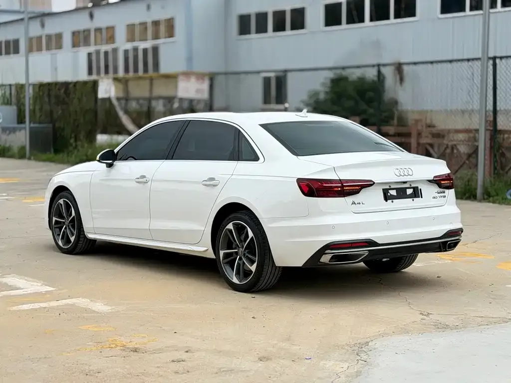 Audi A4L — фото 4
