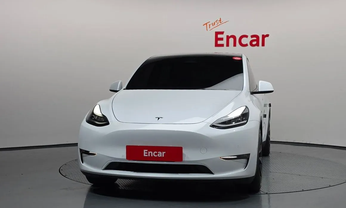 Tesla Model Y — фото 2