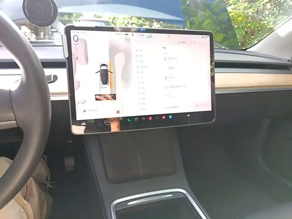 Tesla Model 3 — фото 6