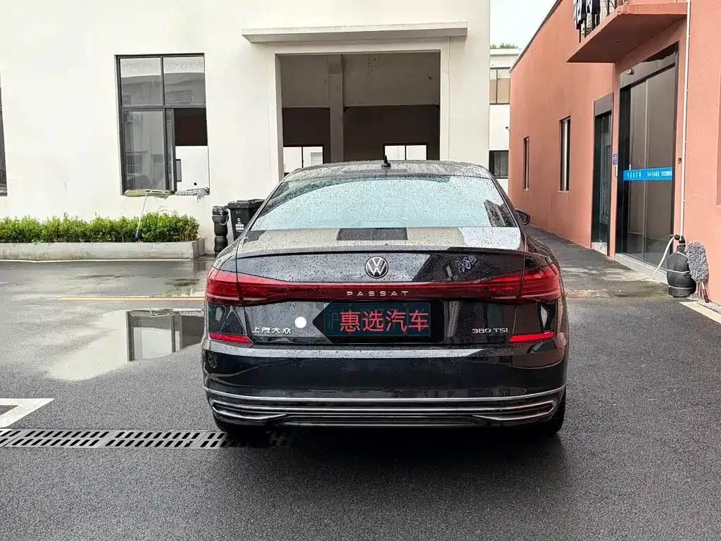 Volkswagen Passat — фото 5