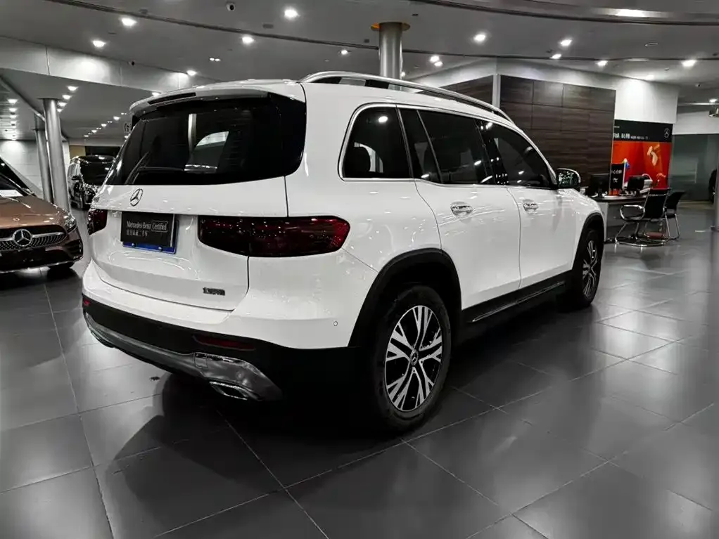 Mercedes-Benz GLB — фото 5