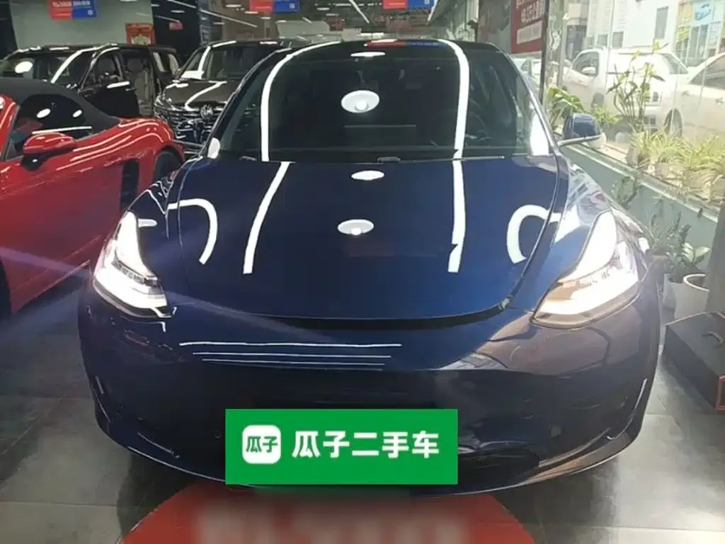 Tesla Model 3 — фото 5